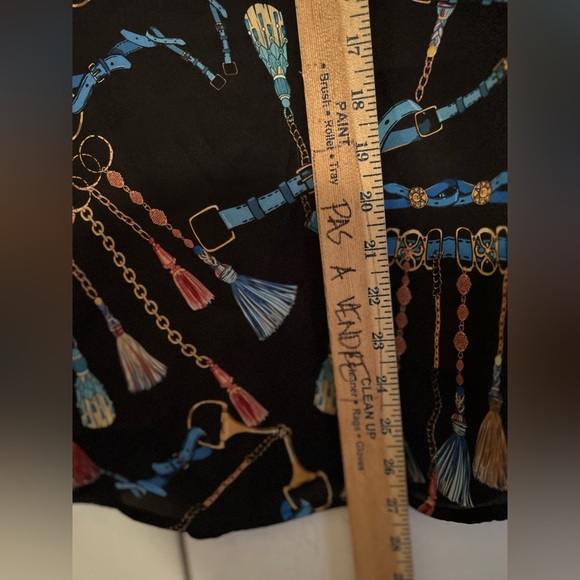 Tristan satiny blouse - Picture 7 of 10